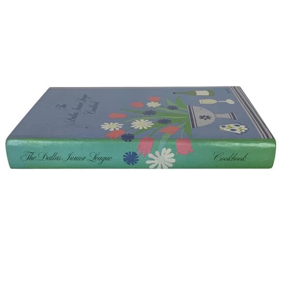 Dallas Texas Junior League Cookbook Hardcover 1978 Recipes Entertaining Tips - Picture 2 of 16